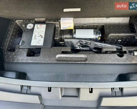 Черный Ауди E-Tron, объемом двигателя 0 л и пробегом 97 тыс. км за 30900 $, фото 82 на Automoto.ua