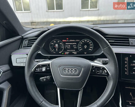 Чорний Ауді E-Tron, об'ємом двигуна 0 л та пробігом 23 тис. км за 54900 $, фото 21 на Automoto.ua