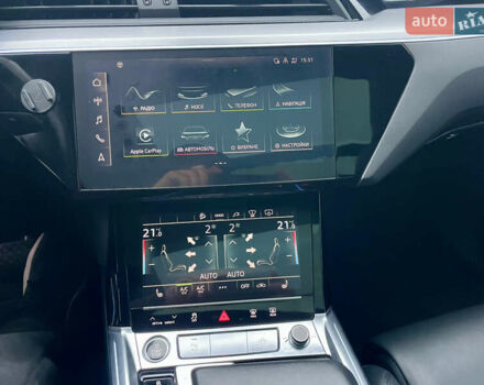 Черный Ауди E-Tron, объемом двигателя 0 л и пробегом 89 тыс. км за 39900 $, фото 47 на Automoto.ua