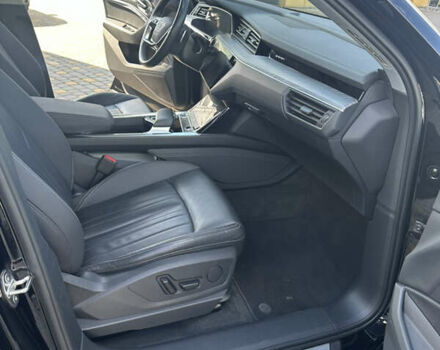 Черный Ауди E-Tron, объемом двигателя 0 л и пробегом 45 тыс. км за 30800 $, фото 16 на Automoto.ua