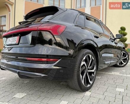 Черный Ауди E-Tron, объемом двигателя 0 л и пробегом 150 тыс. км за 31950 $, фото 15 на Automoto.ua