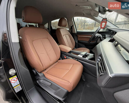 Черный Ауди E-Tron, объемом двигателя 0 л и пробегом 79 тыс. км за 29999 $, фото 26 на Automoto.ua