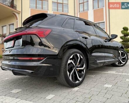 Черный Ауди E-Tron, объемом двигателя 0 л и пробегом 150 тыс. км за 31950 $, фото 118 на Automoto.ua