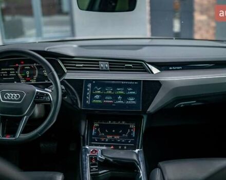 Черный Ауди E-Tron, объемом двигателя 0 л и пробегом 25 тыс. км за 55000 $, фото 23 на Automoto.ua