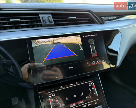 Чорний Ауді E-Tron, об'ємом двигуна 0 л та пробігом 79 тис. км за 29999 $, фото 67 на Automoto.ua