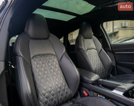 Чорний Ауді E-Tron, об'ємом двигуна 0 л та пробігом 54 тис. км за 45900 $, фото 25 на Automoto.ua
