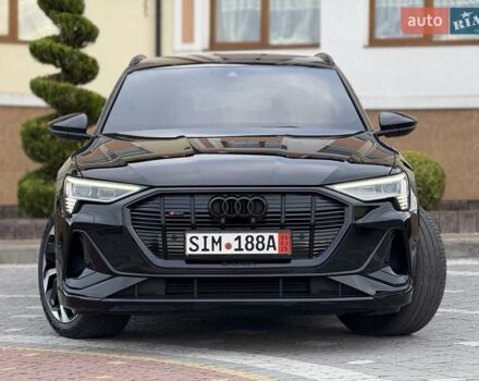 Черный Ауди E-Tron, объемом двигателя 0 л и пробегом 150 тыс. км за 31950 $, фото 6 на Automoto.ua
