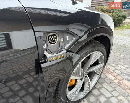 Черный Ауди E-Tron, объемом двигателя 0 л и пробегом 95 тыс. км за 38500 $, фото 18 на Automoto.ua