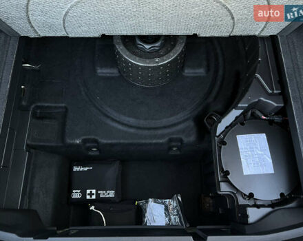 Черный Ауди E-Tron, объемом двигателя 0 л и пробегом 32 тыс. км за 47561 $, фото 34 на Automoto.ua