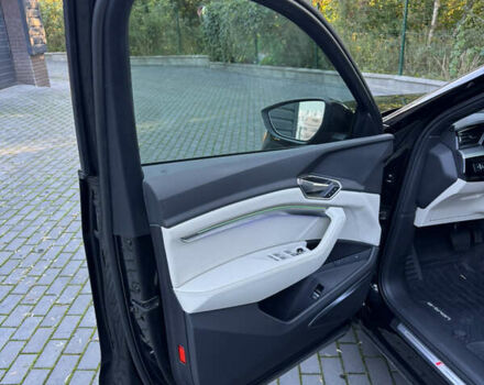 Черный Ауди E-Tron, объемом двигателя 0 л и пробегом 91 тыс. км за 36500 $, фото 78 на Automoto.ua