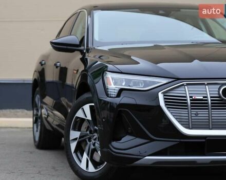 Чорний Ауді E-Tron, об'ємом двигуна 0 л та пробігом 78 тис. км за 43000 $, фото 3 на Automoto.ua