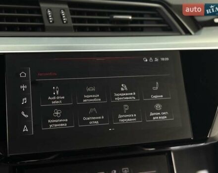 Черный Ауди E-Tron, объемом двигателя 0 л и пробегом 150 тыс. км за 31950 $, фото 148 на Automoto.ua