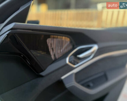 Черный Ауди E-Tron, объемом двигателя 0 л и пробегом 80 тыс. км за 42000 $, фото 24 на Automoto.ua