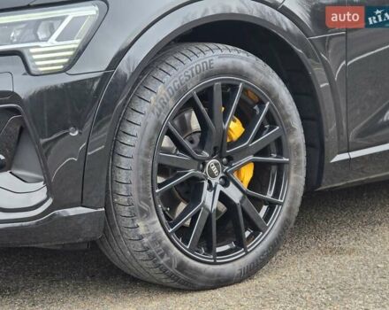 Черный Ауди E-Tron, объемом двигателя 0 л и пробегом 43 тыс. км за 45999 $, фото 20 на Automoto.ua