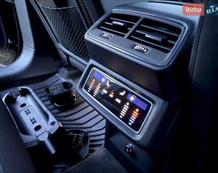 Чорний Ауді E-Tron, об'ємом двигуна 0 л та пробігом 103 тис. км за 36600 $, фото 38 на Automoto.ua
