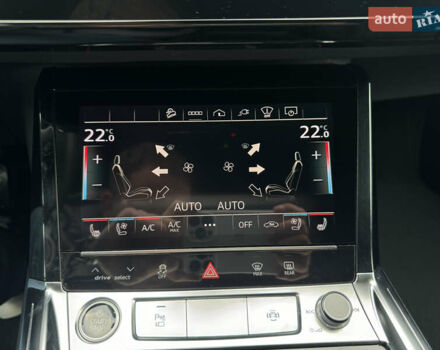 Черный Ауди E-Tron, объемом двигателя 0 л и пробегом 100 тыс. км за 38500 $, фото 29 на Automoto.ua