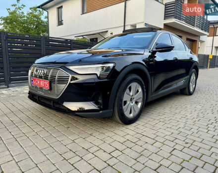 Чорний Ауді E-Tron, об'ємом двигуна 0 л та пробігом 96 тис. км за 30900 $, фото 1 на Automoto.ua
