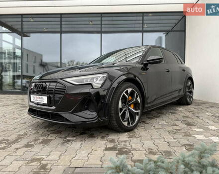 Черный Ауди E-Tron, объемом двигателя 0 л и пробегом 66 тыс. км за 44900 $, фото 6 на Automoto.ua