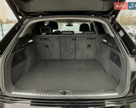 Черный Ауди E-Tron, объемом двигателя 0 л и пробегом 64 тыс. км за 35955 $, фото 32 на Automoto.ua