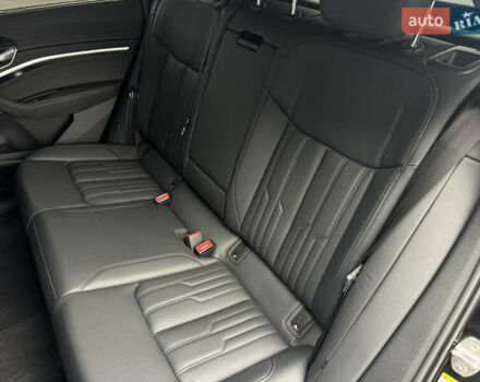 Черный Ауди E-Tron, объемом двигателя 0 л и пробегом 100 тыс. км за 38500 $, фото 37 на Automoto.ua