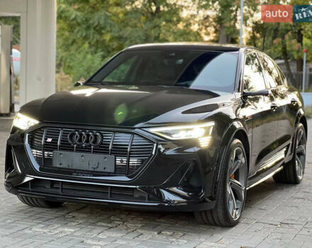 Черный Ауди E-Tron, объемом двигателя 0 л и пробегом 26 тыс. км за 49500 $, фото 3 на Automoto.ua