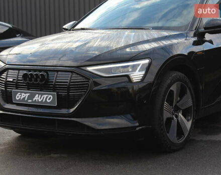 Черный Ауди E-Tron, объемом двигателя 0 л и пробегом 41 тыс. км за 38800 $, фото 4 на Automoto.ua