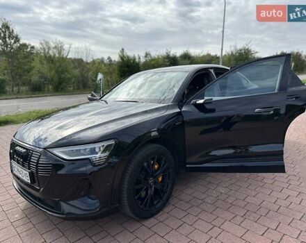 Черный Ауди E-Tron, объемом двигателя 0 л и пробегом 77 тыс. км за 43200 $, фото 31 на Automoto.ua