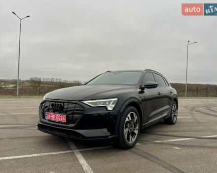 Черный Ауди E-Tron, объемом двигателя 0 л и пробегом 39 тыс. км за 39950 $, фото 5 на Automoto.ua