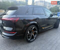 Чорний Ауді E-Tron, об'ємом двигуна 0 л та пробігом 15 тис. км за 48000 $, фото 3 на Automoto.ua