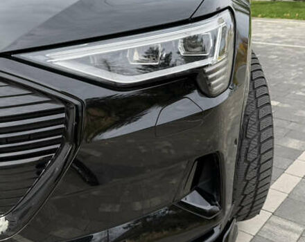 Черный Ауди E-Tron, объемом двигателя 0 л и пробегом 20 тыс. км за 45000 $, фото 14 на Automoto.ua