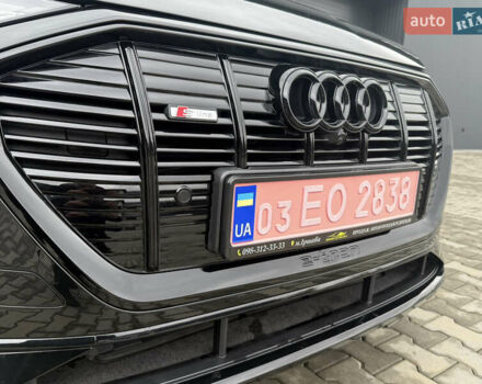 Чорний Ауді E-Tron, об'ємом двигуна 0 л та пробігом 89 тис. км за 35499 $, фото 3 на Automoto.ua