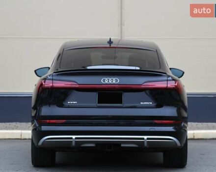 Чорний Ауді E-Tron, об'ємом двигуна 0 л та пробігом 78 тис. км за 43000 $, фото 5 на Automoto.ua