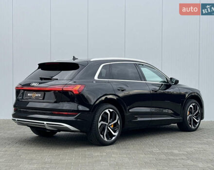 Черный Ауди E-Tron, объемом двигателя 0 л и пробегом 100 тыс. км за 38500 $, фото 5 на Automoto.ua