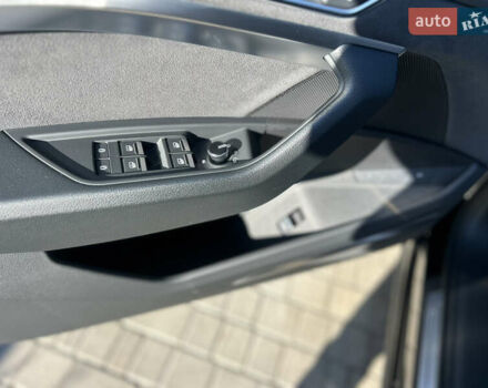 Чорний Ауді E-Tron, об'ємом двигуна 0 л та пробігом 57 тис. км за 41500 $, фото 36 на Automoto.ua