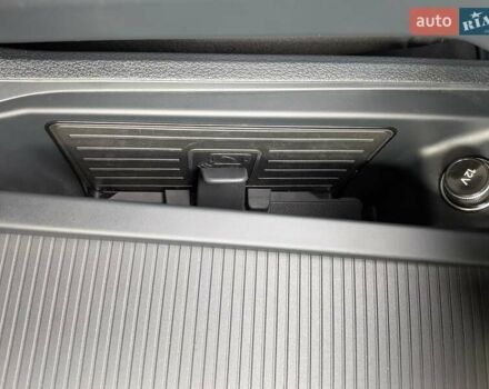 Черный Ауди E-Tron, объемом двигателя 0 л и пробегом 95 тыс. км за 29800 $, фото 74 на Automoto.ua