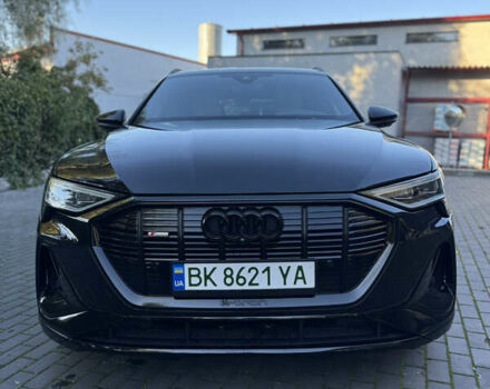 Черный Ауди E-Tron, объемом двигателя 0 л и пробегом 91 тыс. км за 36500 $, фото 3 на Automoto.ua