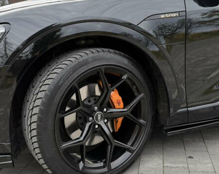 Черный Ауди E-Tron, объемом двигателя 0 л и пробегом 20 тыс. км за 45000 $, фото 4 на Automoto.ua