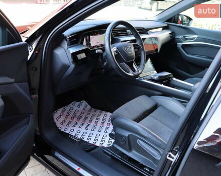 Черный Ауди E-Tron, объемом двигателя 0 л и пробегом 17 тыс. км за 44900 $, фото 15 на Automoto.ua