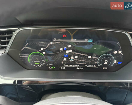 Черный Ауди E-Tron, объемом двигателя 0 л и пробегом 64 тыс. км за 31700 $, фото 50 на Automoto.ua