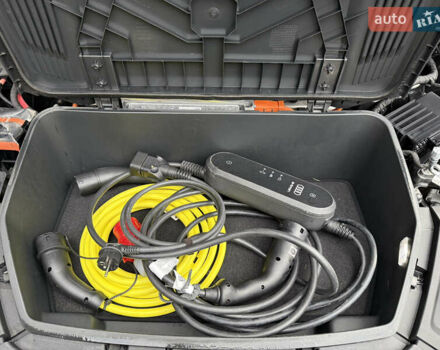 Черный Ауди E-Tron, объемом двигателя 0 л и пробегом 64 тыс. км за 31700 $, фото 41 на Automoto.ua