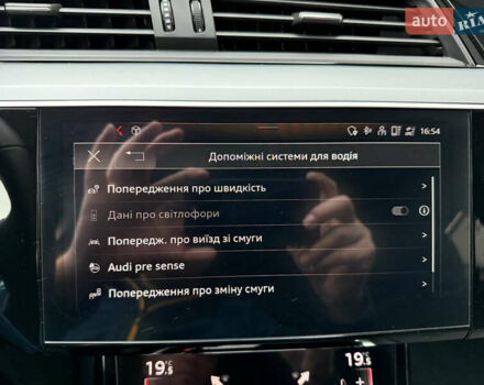 Черный Ауди E-Tron, объемом двигателя 0 л и пробегом 64 тыс. км за 31700 $, фото 48 на Automoto.ua
