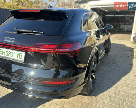 Чорний Ауді E-Tron, об'ємом двигуна 0 л та пробігом 57 тис. км за 41500 $, фото 31 на Automoto.ua