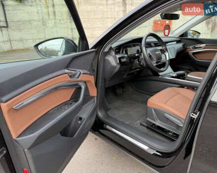 Черный Ауди E-Tron, объемом двигателя 0 л и пробегом 79 тыс. км за 29999 $, фото 44 на Automoto.ua