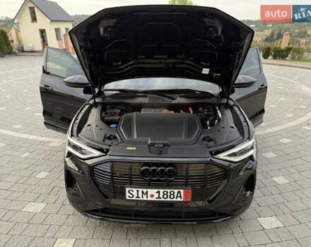 Черный Ауди E-Tron, объемом двигателя 0 л и пробегом 150 тыс. км за 31950 $, фото 83 на Automoto.ua