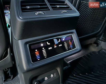 Черный Ауди E-Tron, объемом двигателя 0 л и пробегом 158 тыс. км за 31000 $, фото 48 на Automoto.ua