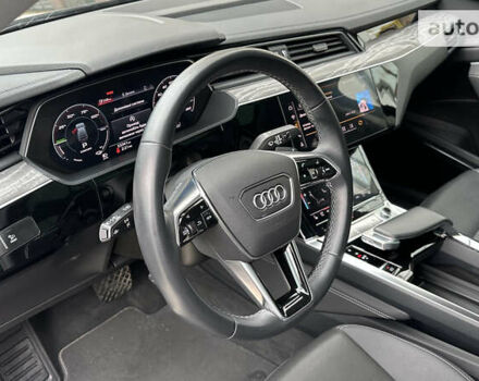 Черный Ауди E-Tron, объемом двигателя 0 л и пробегом 53 тыс. км за 42000 $, фото 20 на Automoto.ua