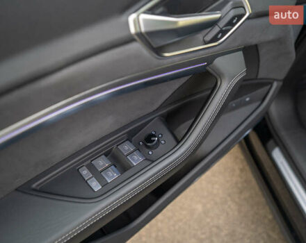 Чорний Ауді E-Tron, об'ємом двигуна 0 л та пробігом 54 тис. км за 45900 $, фото 15 на Automoto.ua