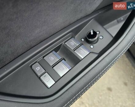 Чорний Ауді E-Tron, об'ємом двигуна 0 л та пробігом 61 тис. км за 47777 $, фото 52 на Automoto.ua