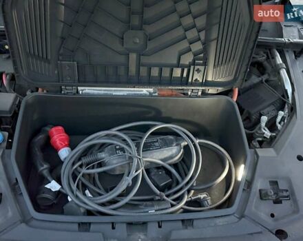 Черный Ауди E-Tron, объемом двигателя 0 л и пробегом 68 тыс. км за 45000 $, фото 26 на Automoto.ua