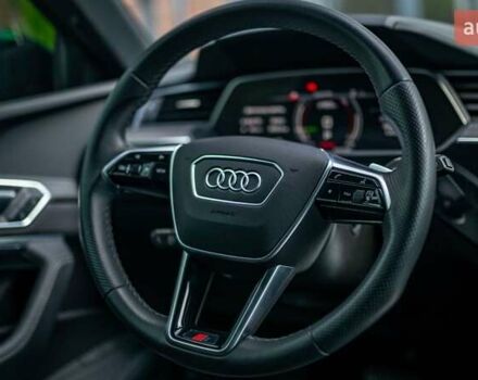 Черный Ауди E-Tron, объемом двигателя 0 л и пробегом 25 тыс. км за 55000 $, фото 24 на Automoto.ua